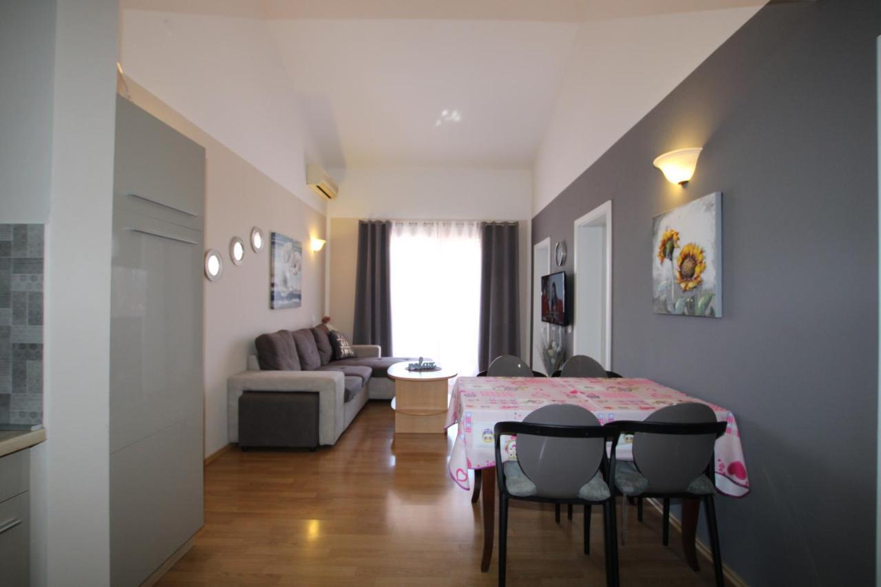 Apartments Markus Poreč Buitenkant foto