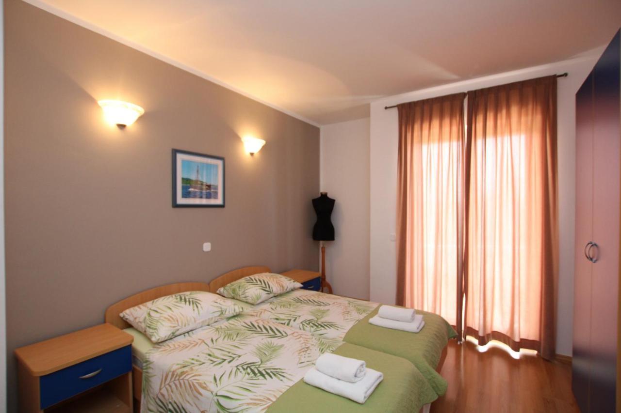 Apartments Markus Poreč Buitenkant foto